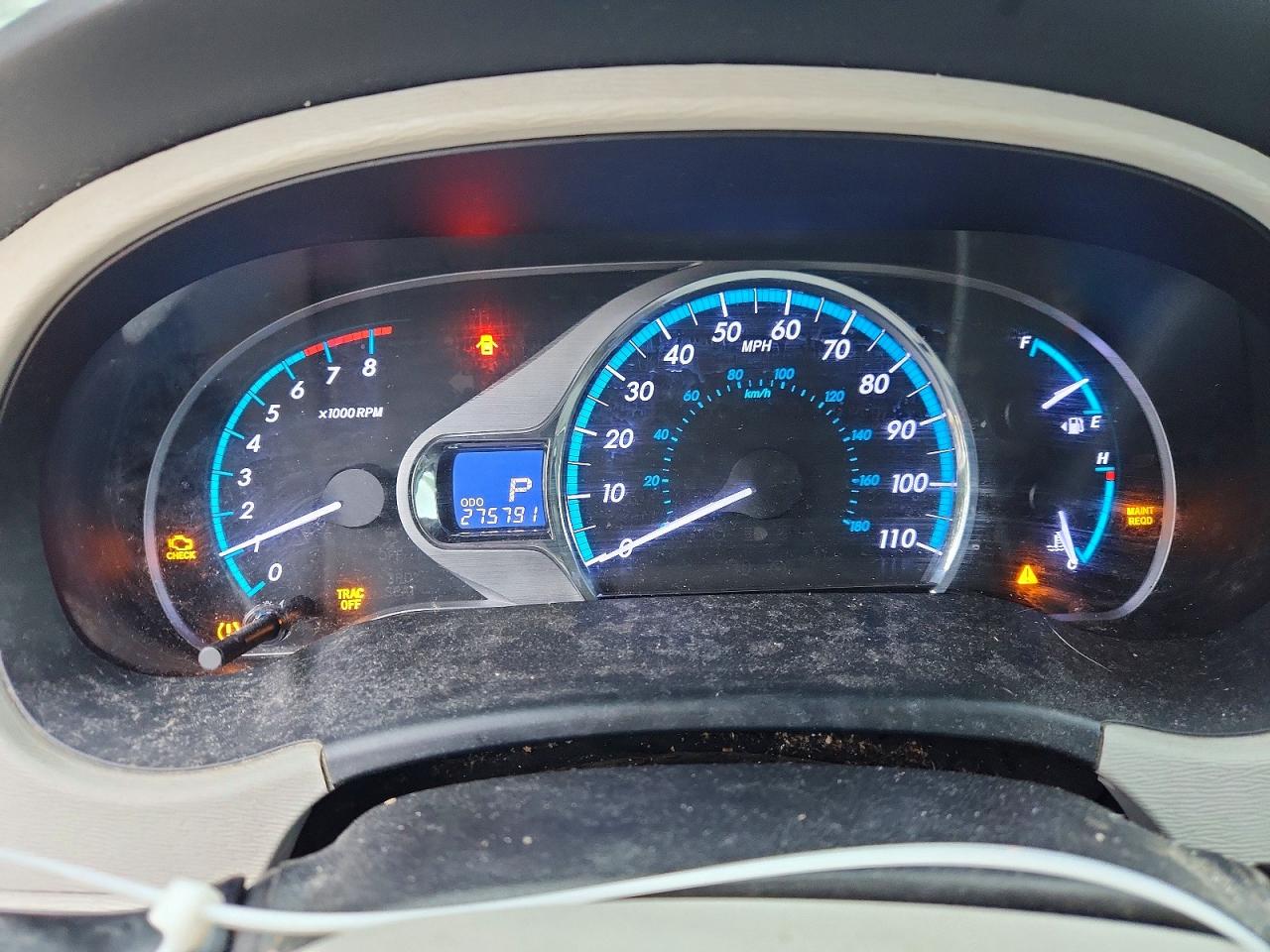 2013 Toyota Sienna Xle 8-passenger White vin: 5TDYK3DC2DS382540