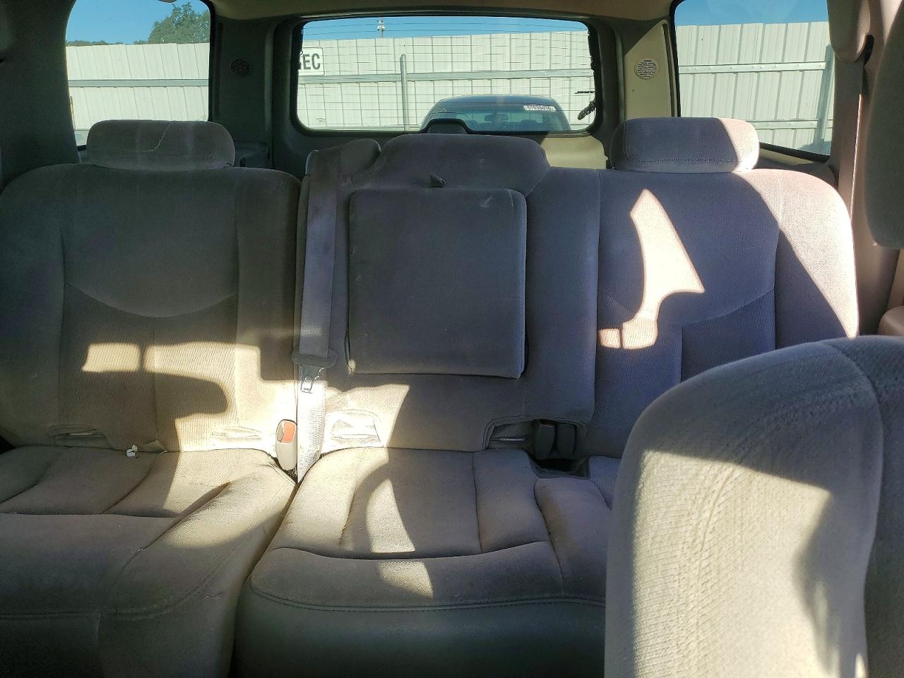 2004 Gmc Yukon Xl K1500 Silver vin: 1GKFK16T64J206553