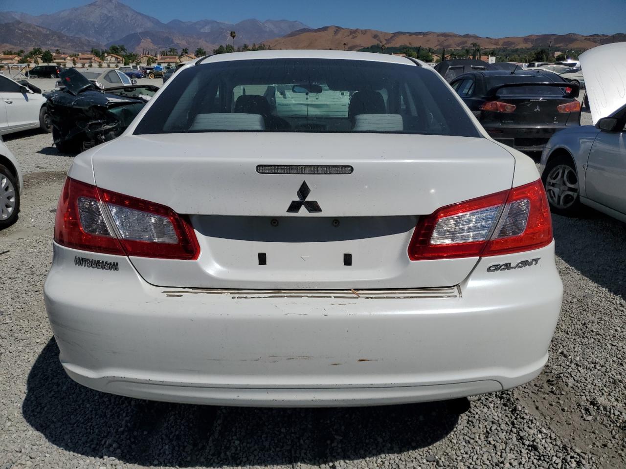 2010 Mitsubishi Galant Es White vin: 4A32B3FF5AE013005