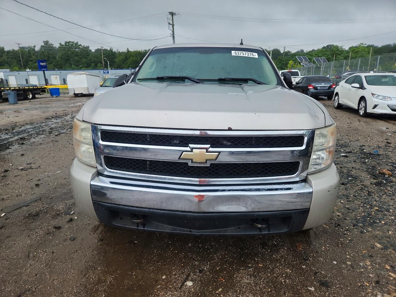 2007 Chevrolet Silverado K1500 Silver vin: 2GCEK19C271720059