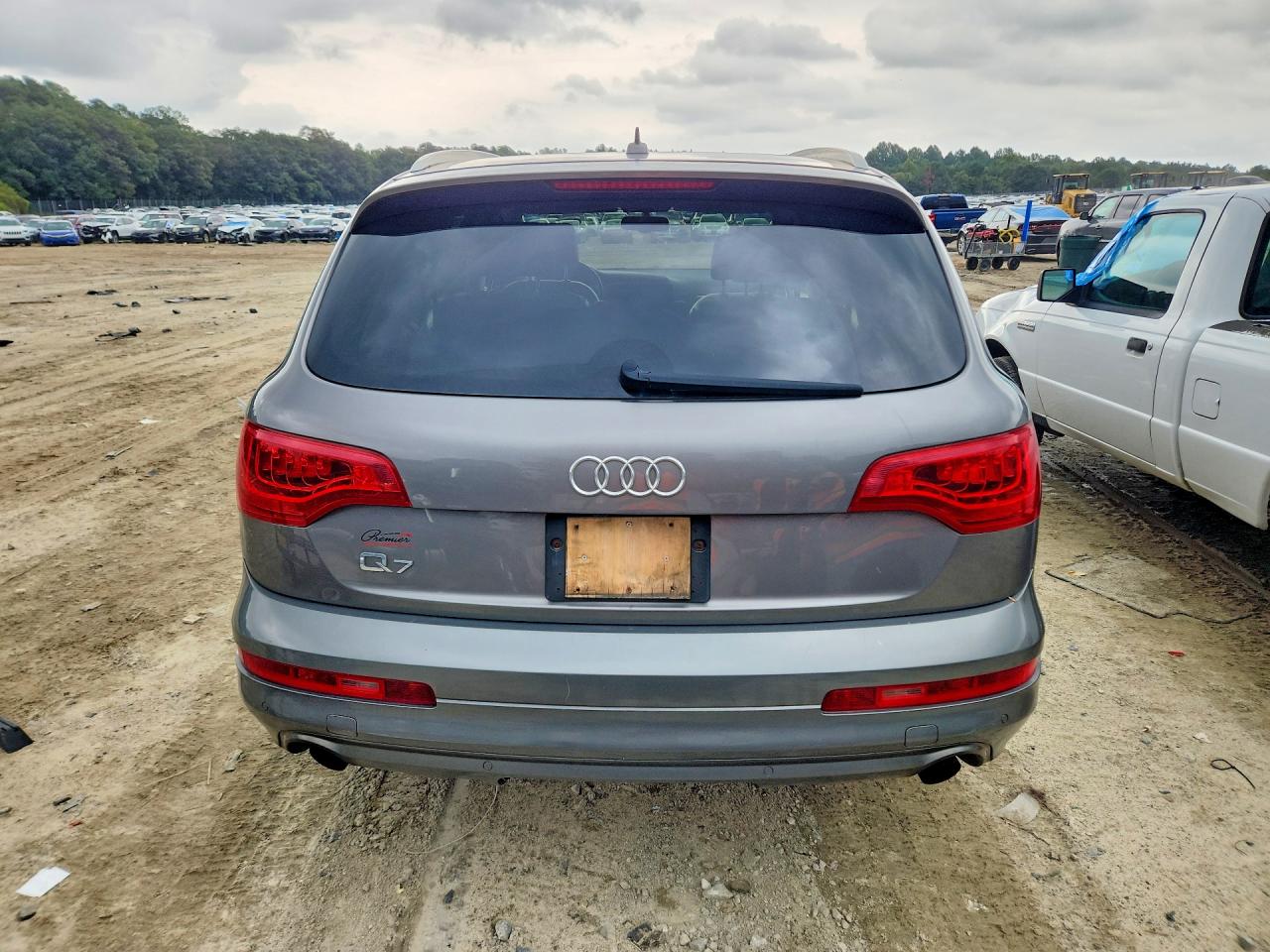 2011 Audi Q7 Premium Plus Gray vin: WA1LGAFE6BD003475