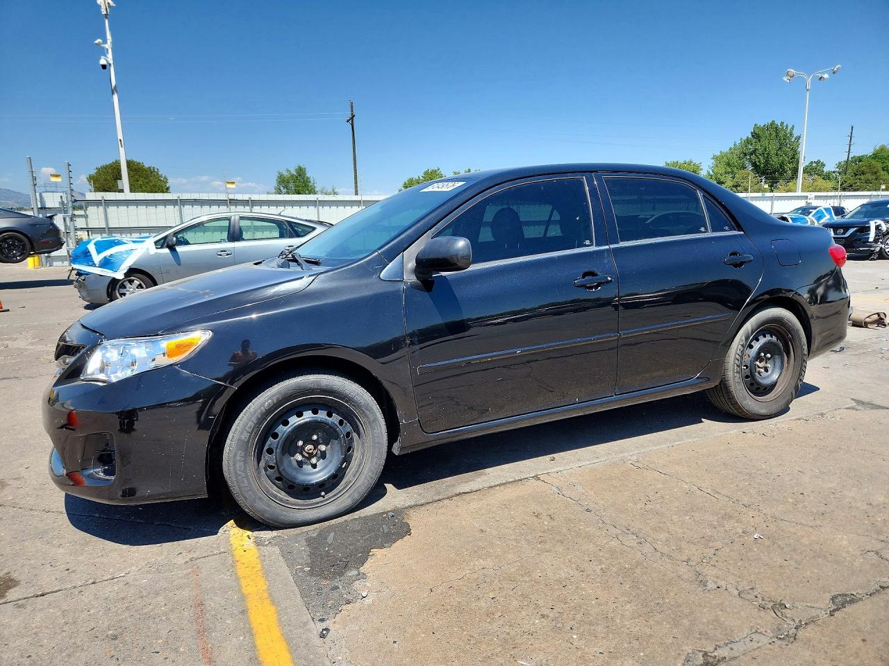 2013 Toyota Corolla Le Black vin: 2T1BU4EE0DC091632