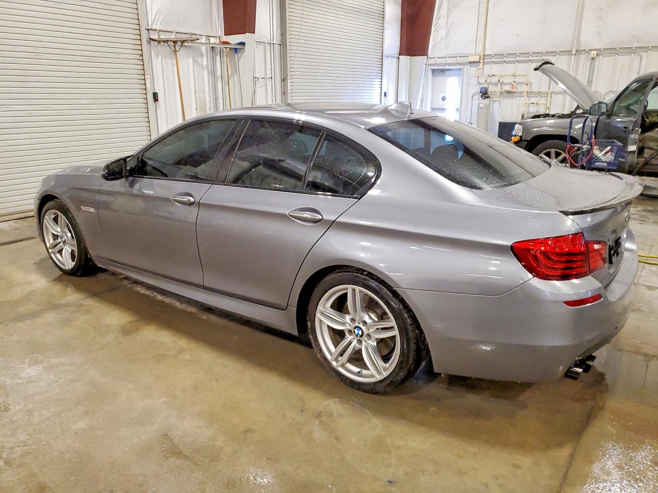 2014 Bmw 550 Xi Silver vin: WBAKP9C53ED693448