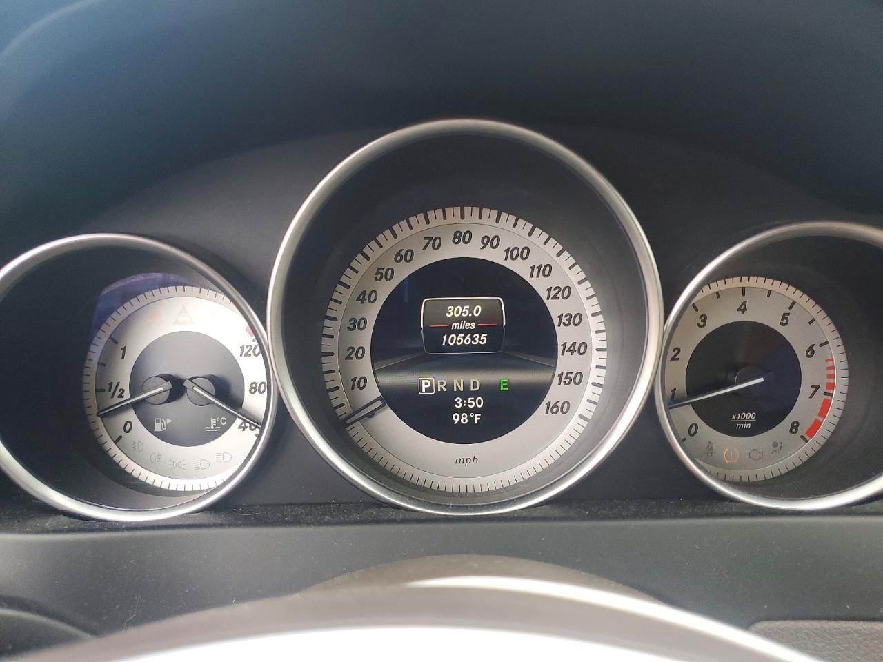 2013 Mercedes-benz C 250 Серый vin: WDDGF4HB9DR278543