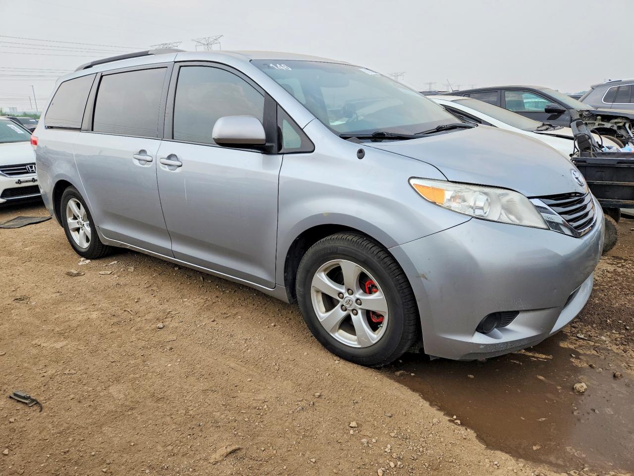 2014 Toyota Sienna Le Silver vin: 5TDKK3DCXES425089