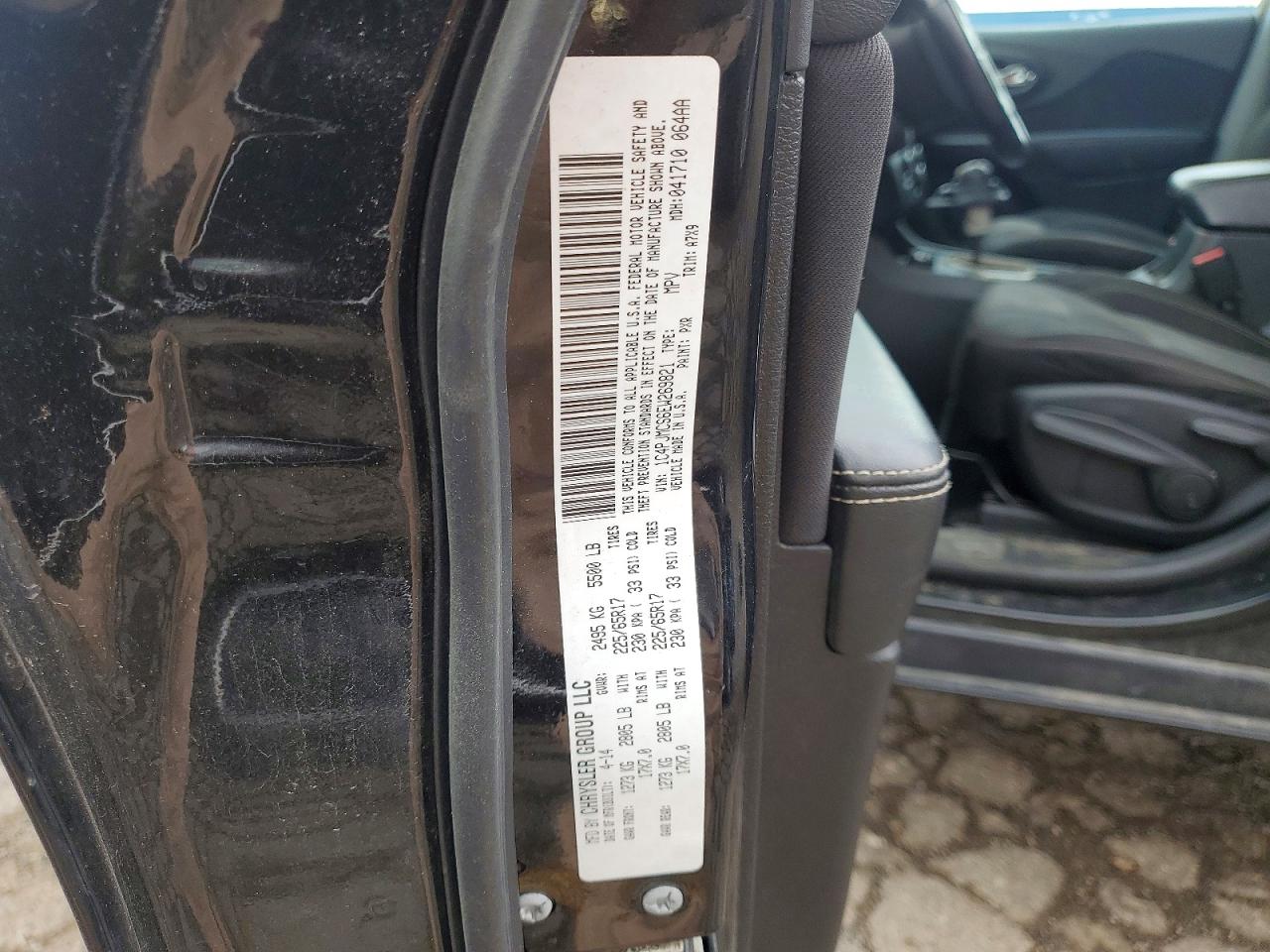 2014 Jeep Cherokee Latitude Black vin: 1C4PJMCS6EW269821