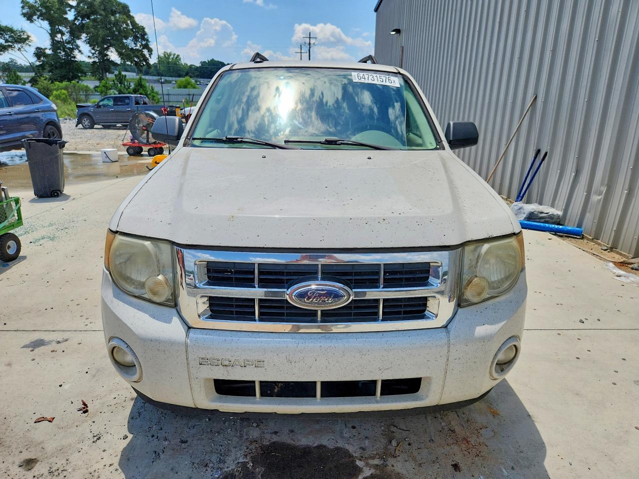 2010 Ford Escape Xlt White vin: 1FMCU0D74AKA33660