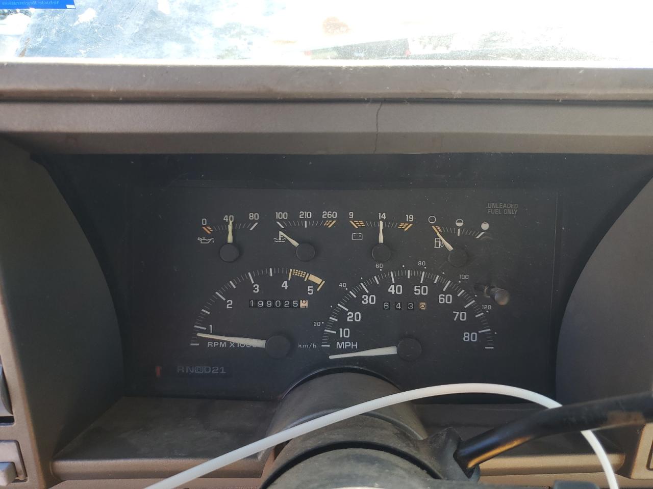 1993 Gmc Suburban K1500 Pink vin: 1GDFK16K8PJ758624