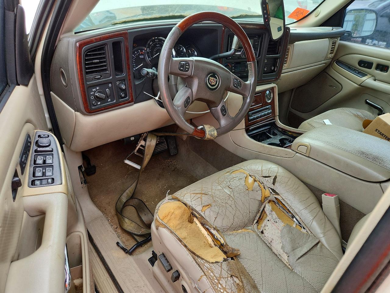 2005 Cadillac Escalade Luxury White vin: 1GYEC63N15R258144