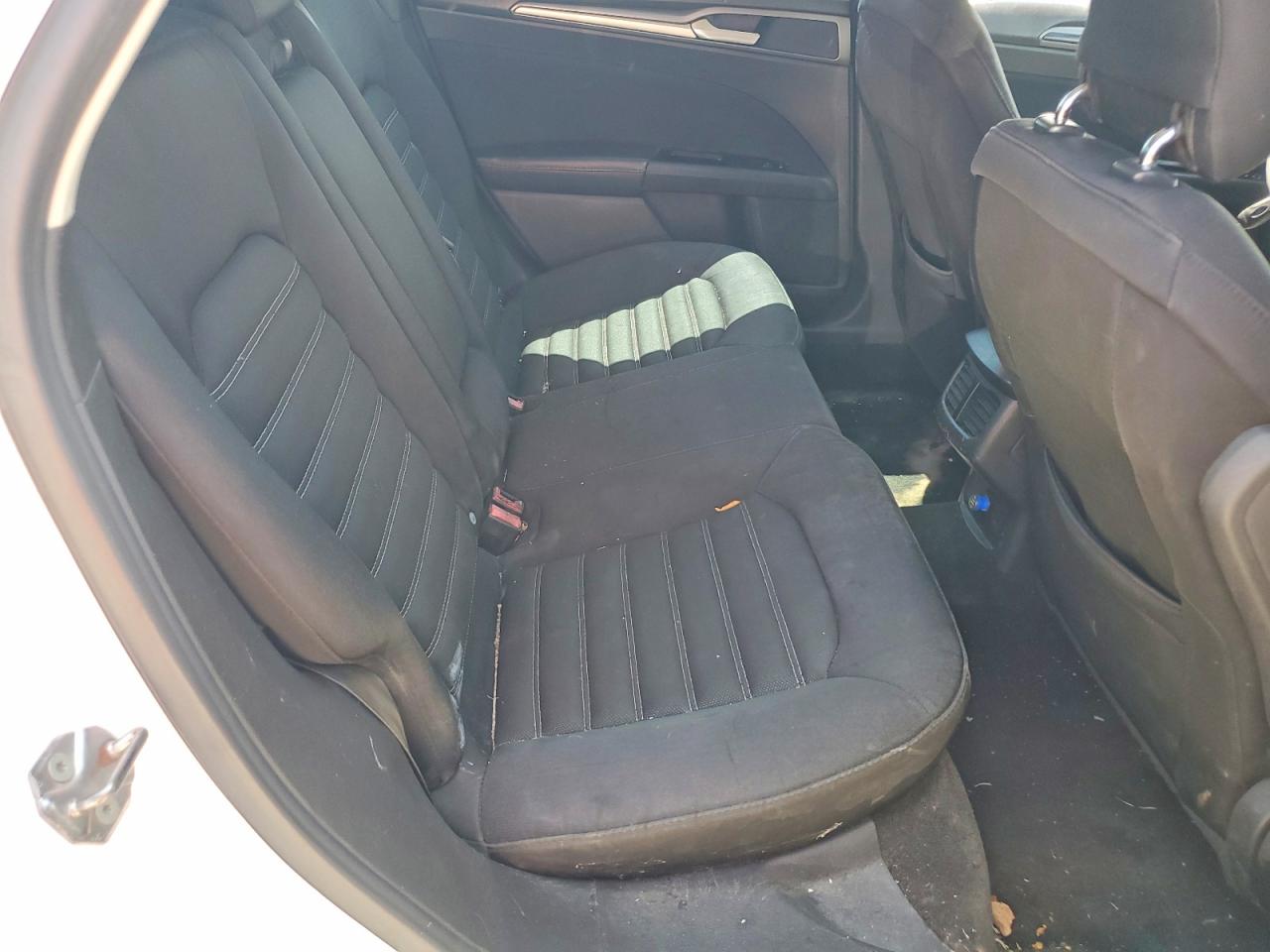 2013 Ford Fusion Se White vin: 3FA6P0HR7DR317052