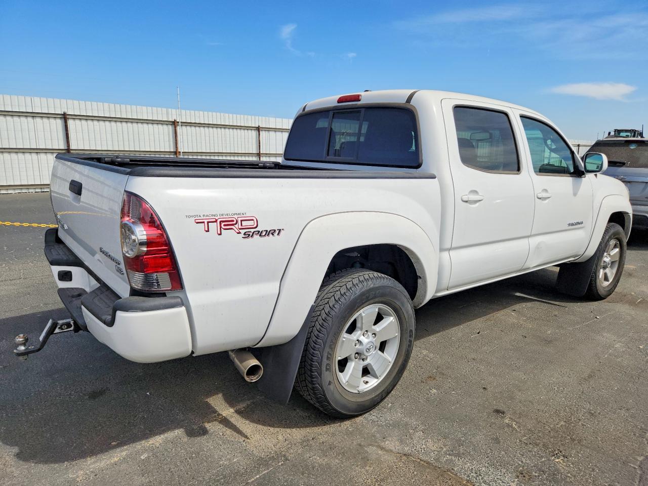 2011 Toyota Tacoma Double Cab Prerunner Белый vin: 3TMJU4GN3BM113930