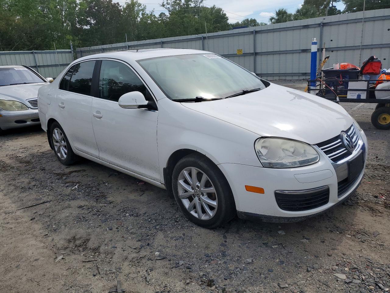 2010 Volkswagen Jetta Se Белый vin: 3VWRZ7AJ8AM045549
