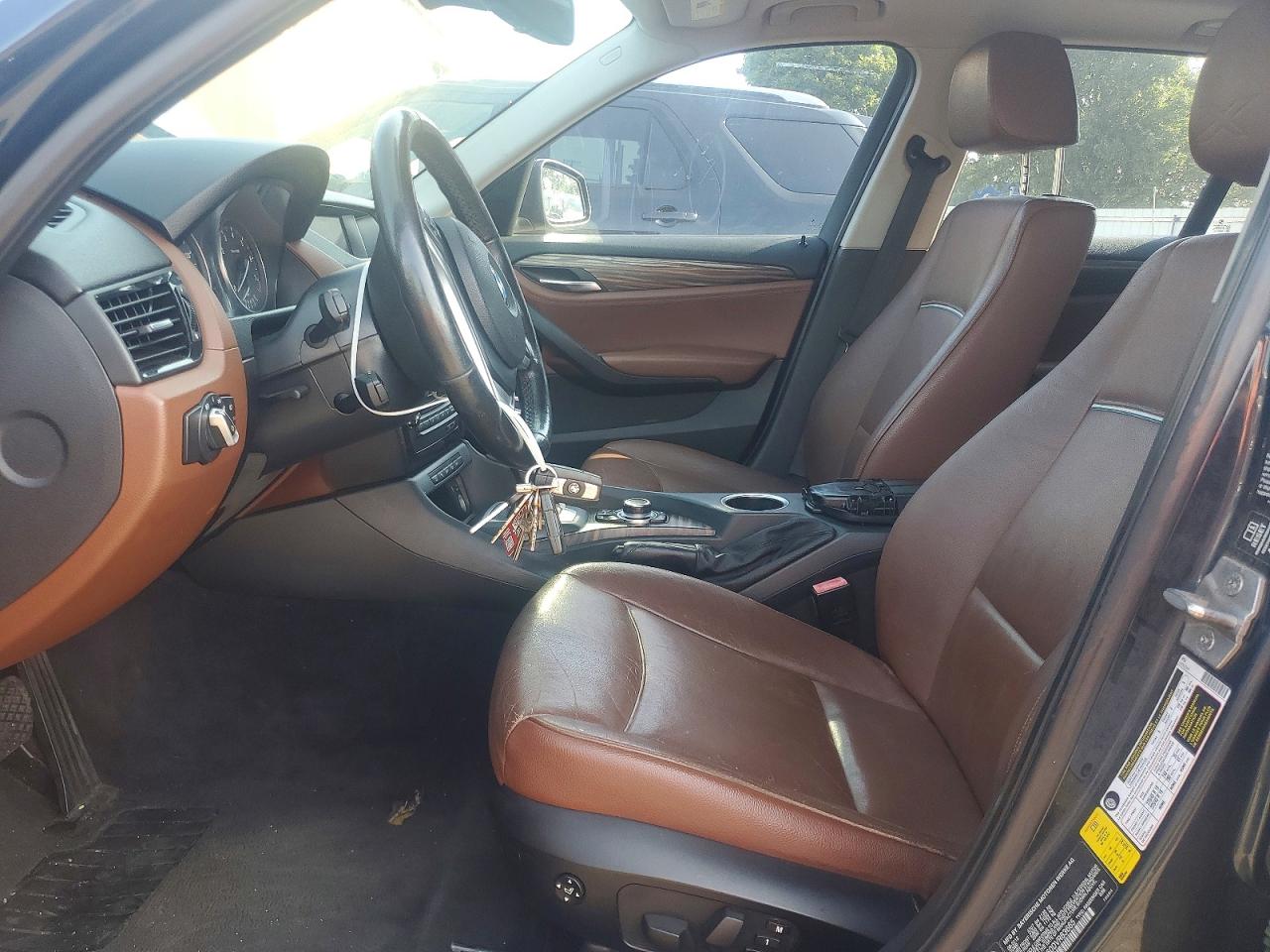 2013 Bmw X1 Xdrive28i Blue vin: WBAVL1C50DVR83665