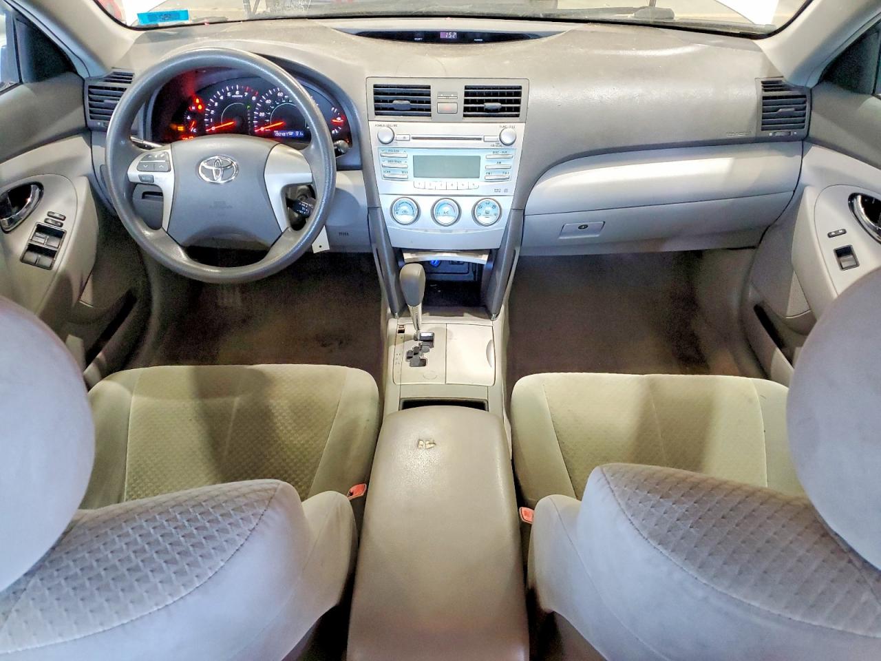 2007 Toyota Camry Le Silver vin: 4T1BE46KX7U089116