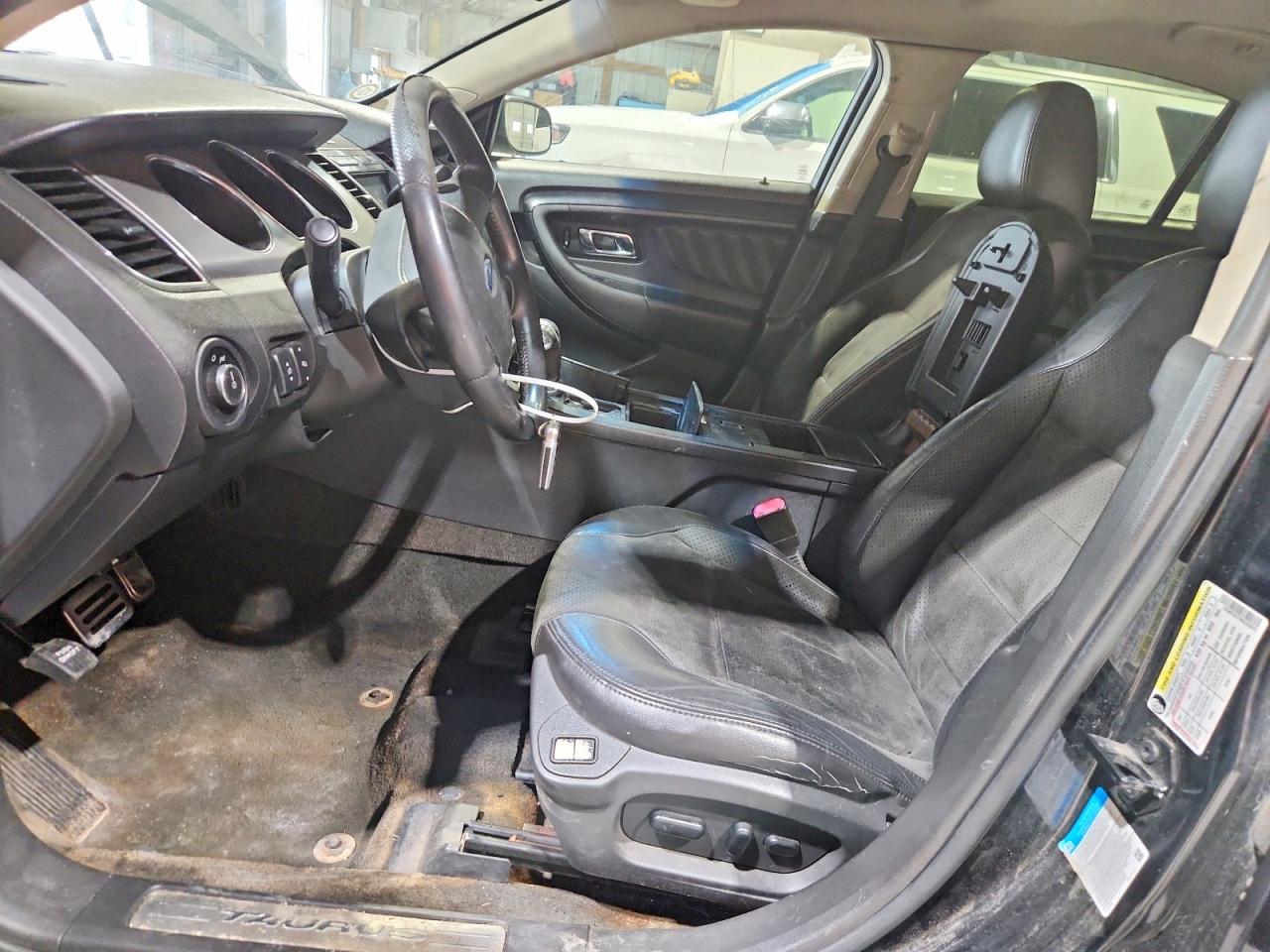 2011 Ford Taurus Sho Black vin: 1FAHP2KT7BG162872