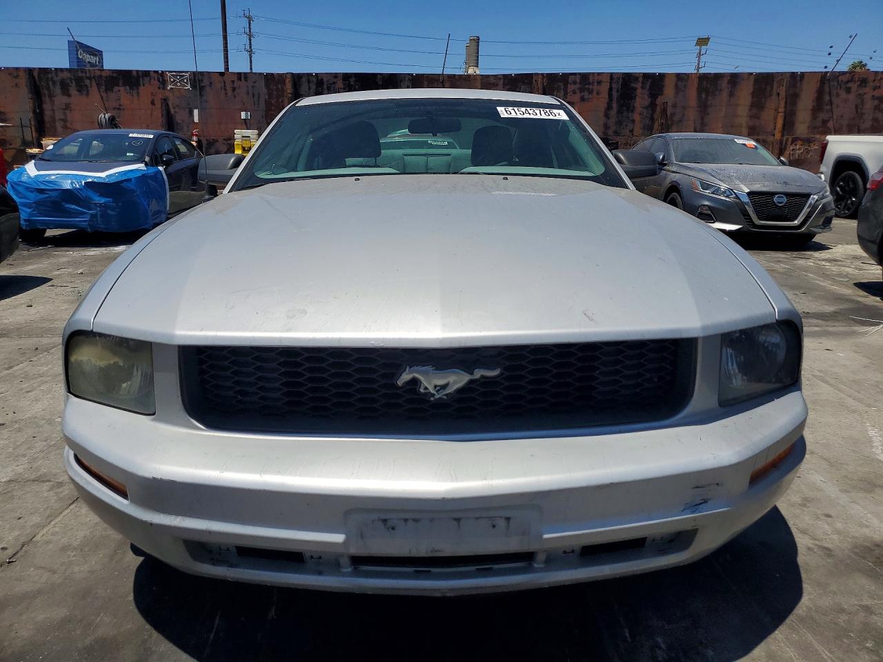 2005 Ford Mustang Silver vin: 1ZVFT80N255210781