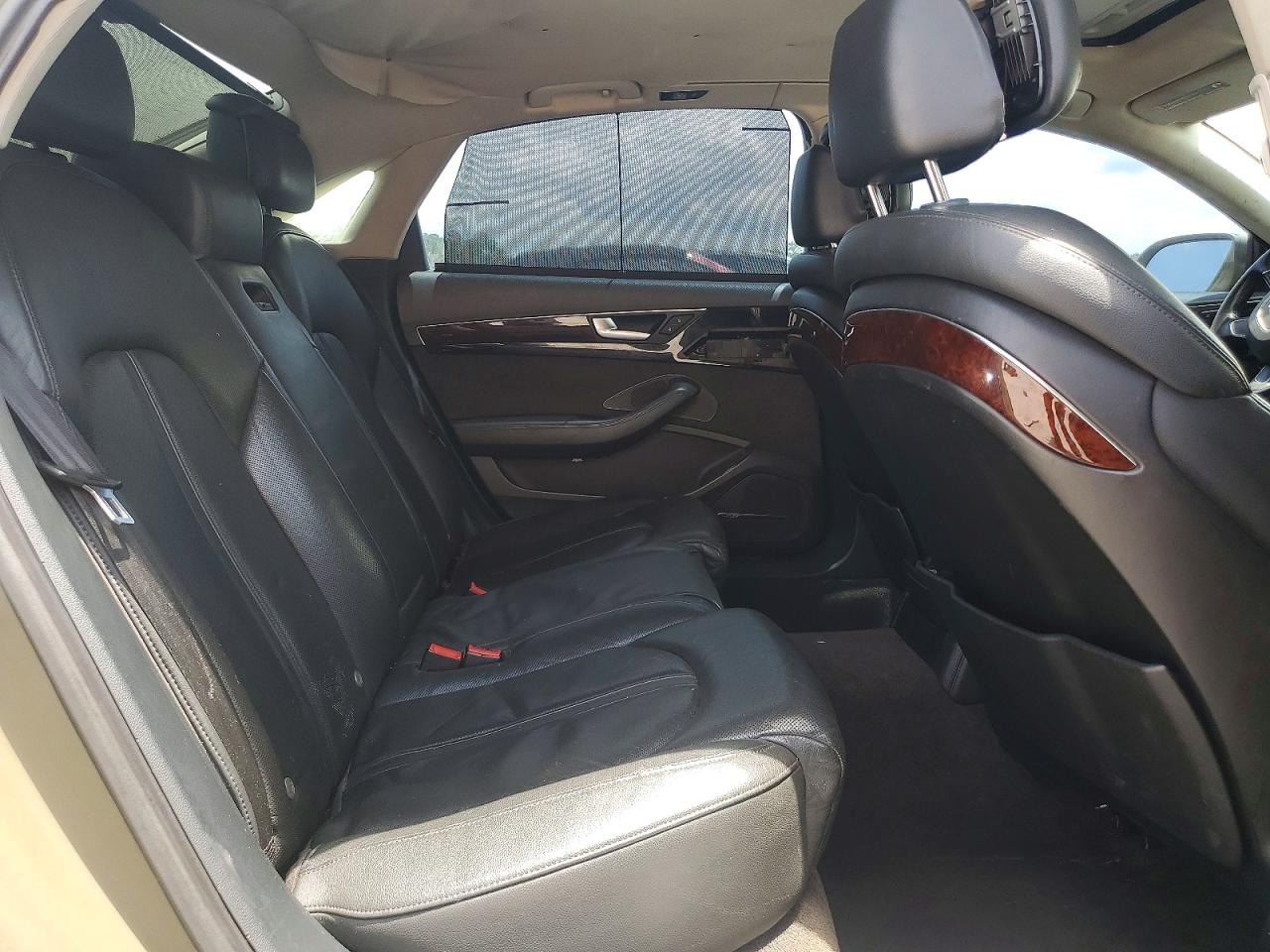 2011 Audi A8 L Quattro Green vin: WAURVAFD5BN012091