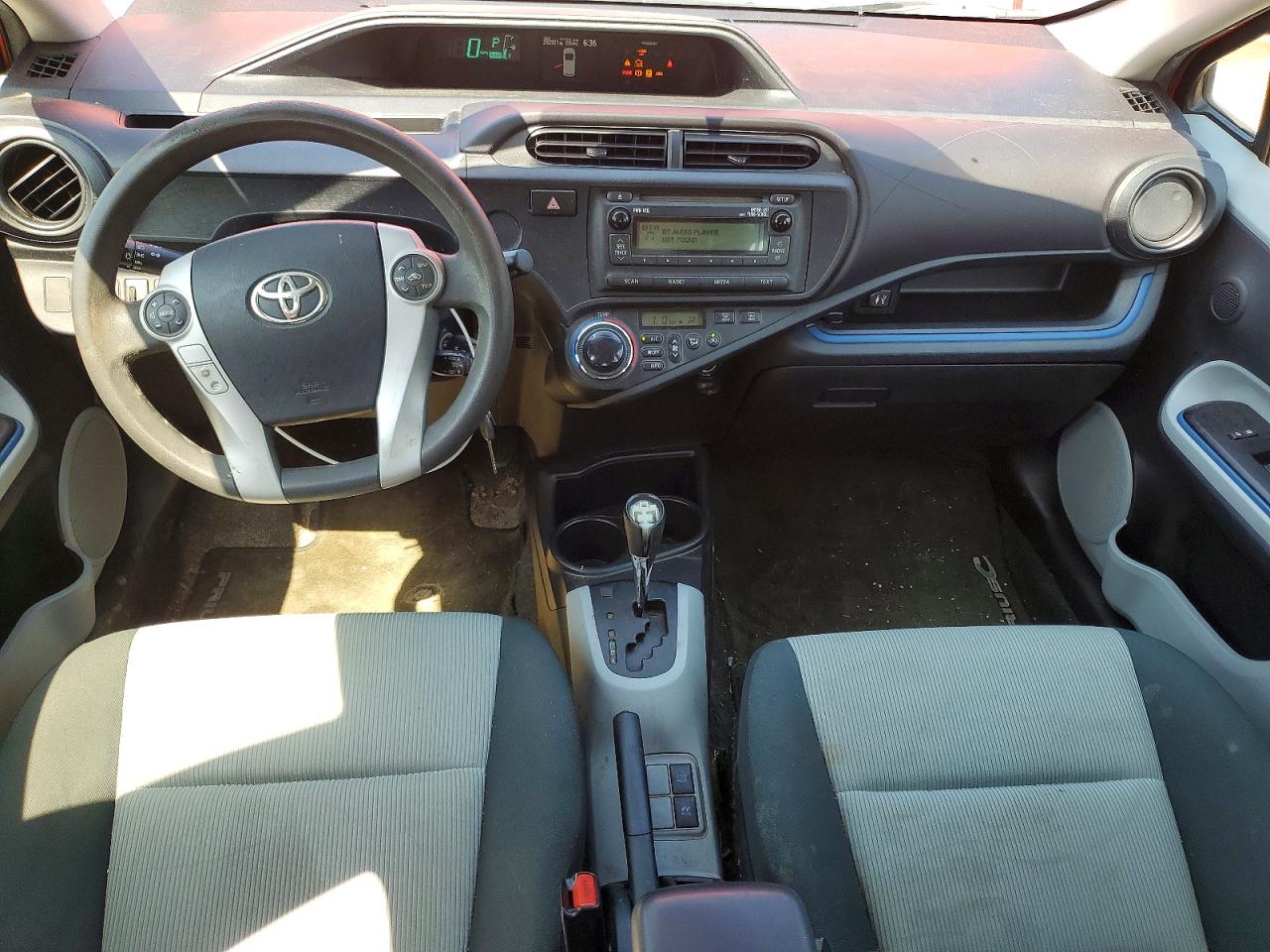2013 Toyota Prius C Two Orange vin: JTDKDTB39D1040261