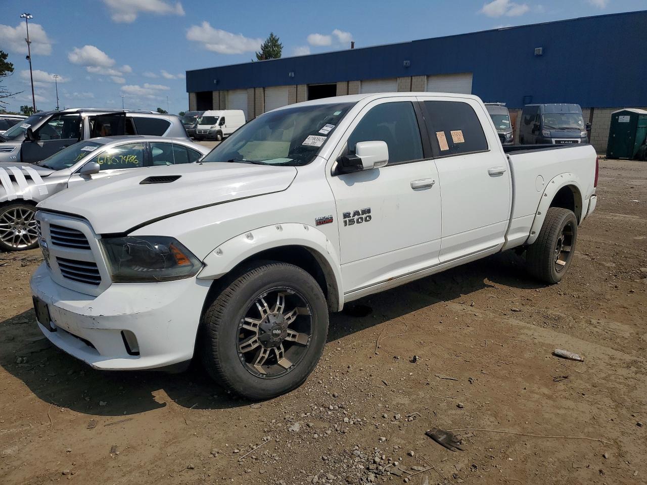 2015 Ram 1500 Sport Белый vin: 1C6RR7UT5FS552303