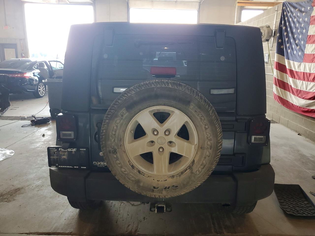 2008 Jeep Wrangler X Gray vin: 1J4FA24108L516773