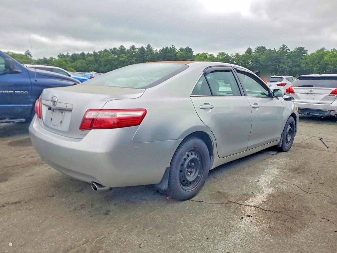 2007 Toyota Camry Le Silver vin: JTNBE46K873064060