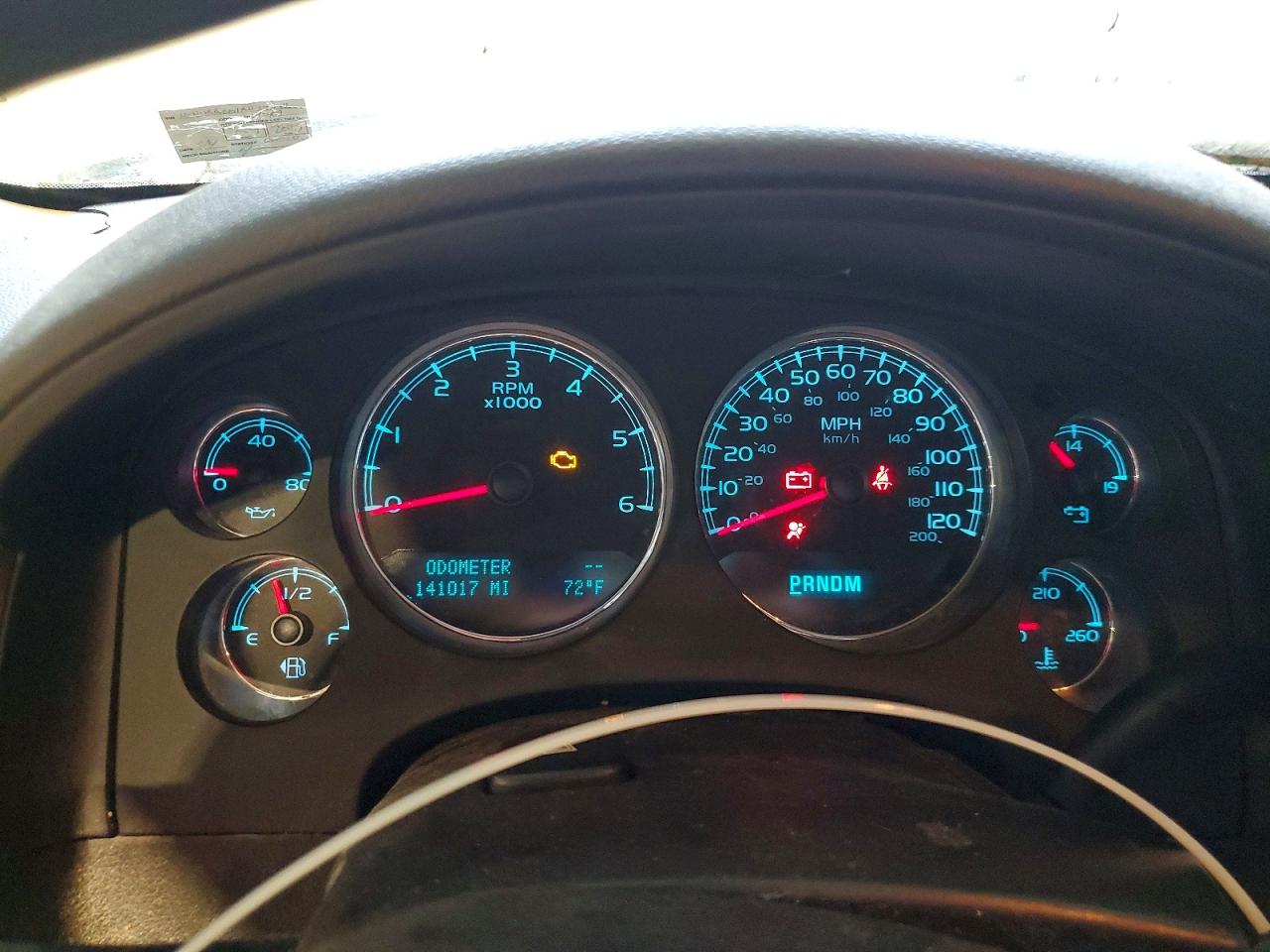 2010 Chevrolet Tahoe K1500 Ls White vin: 1GNUKAE01AR271132
