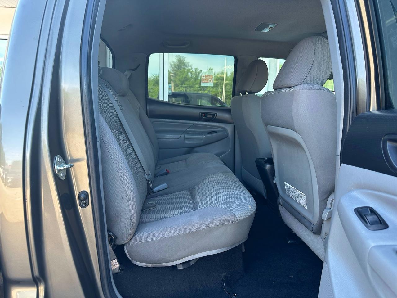 2014 Toyota Tacoma Double Cab Brown vin: 3TMLU4EN3EM143316