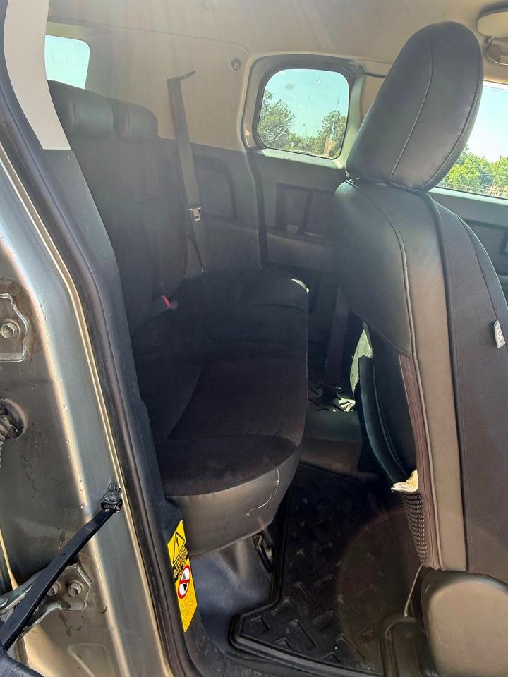 2009 Toyota Fj Cruiser Base Gray vin: JTEBU11F09K067152