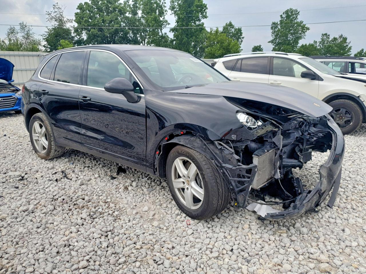 2013 Porsche Cayenne Black vin: WP1AF2A27DLA21834