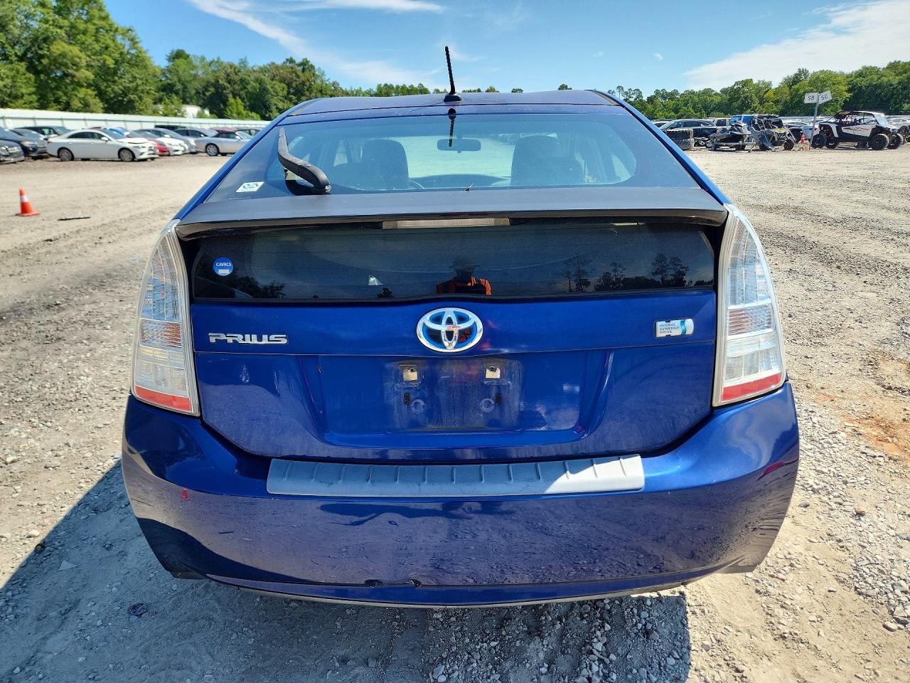 2010 Toyota Prius Iii Blue vin: JTDKN3DU1A0212710