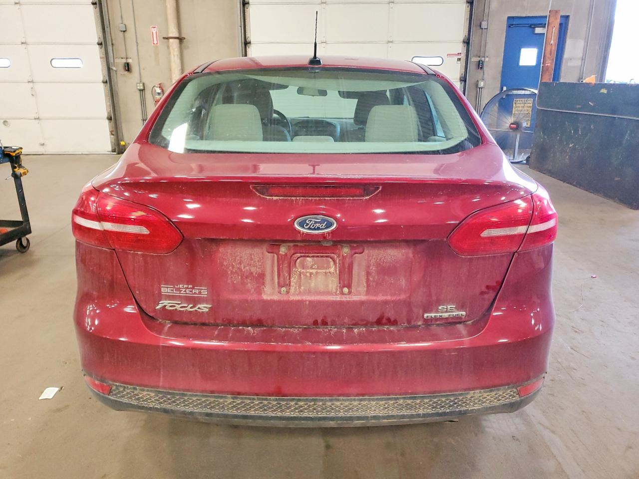 2015 Ford Focus Se Red vin: 1FADP3F20FL338843