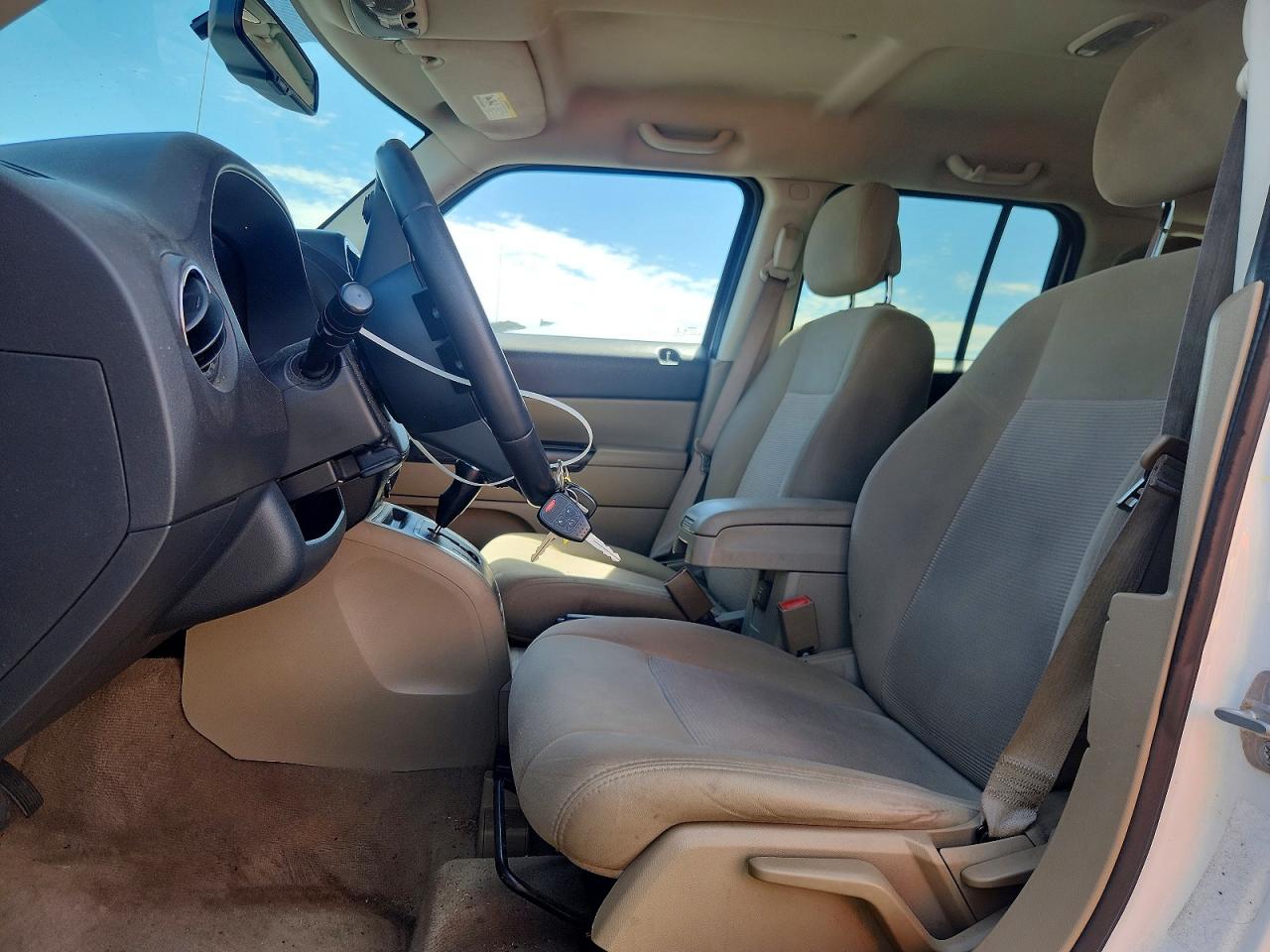 2014 Jeep Patriot Latitude Белый vin: 1C4NJPFB1ED849395