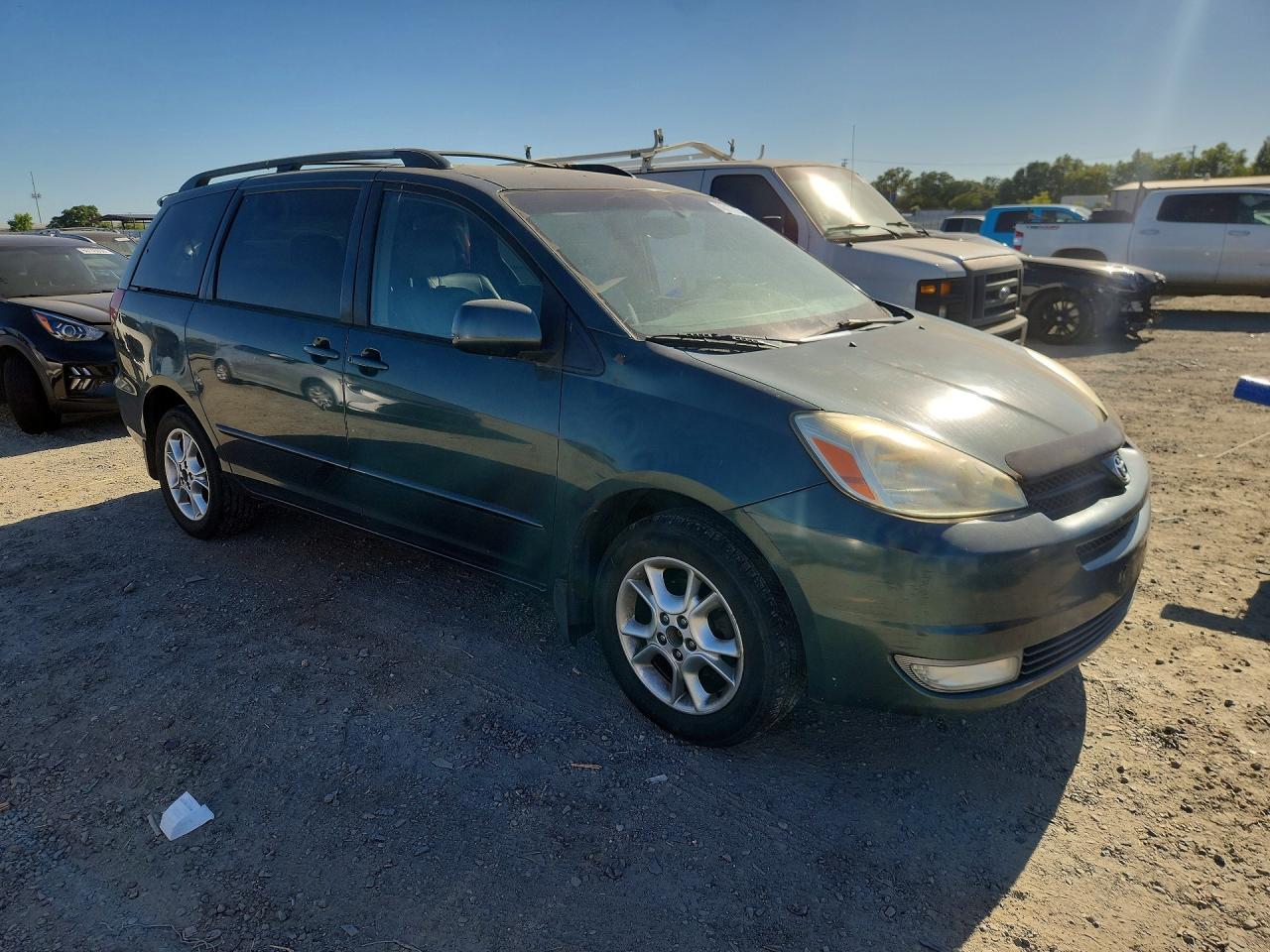 2004 Toyota Sienna Xle 7 Passenger Green vin: 5TDBA22CX4S028402