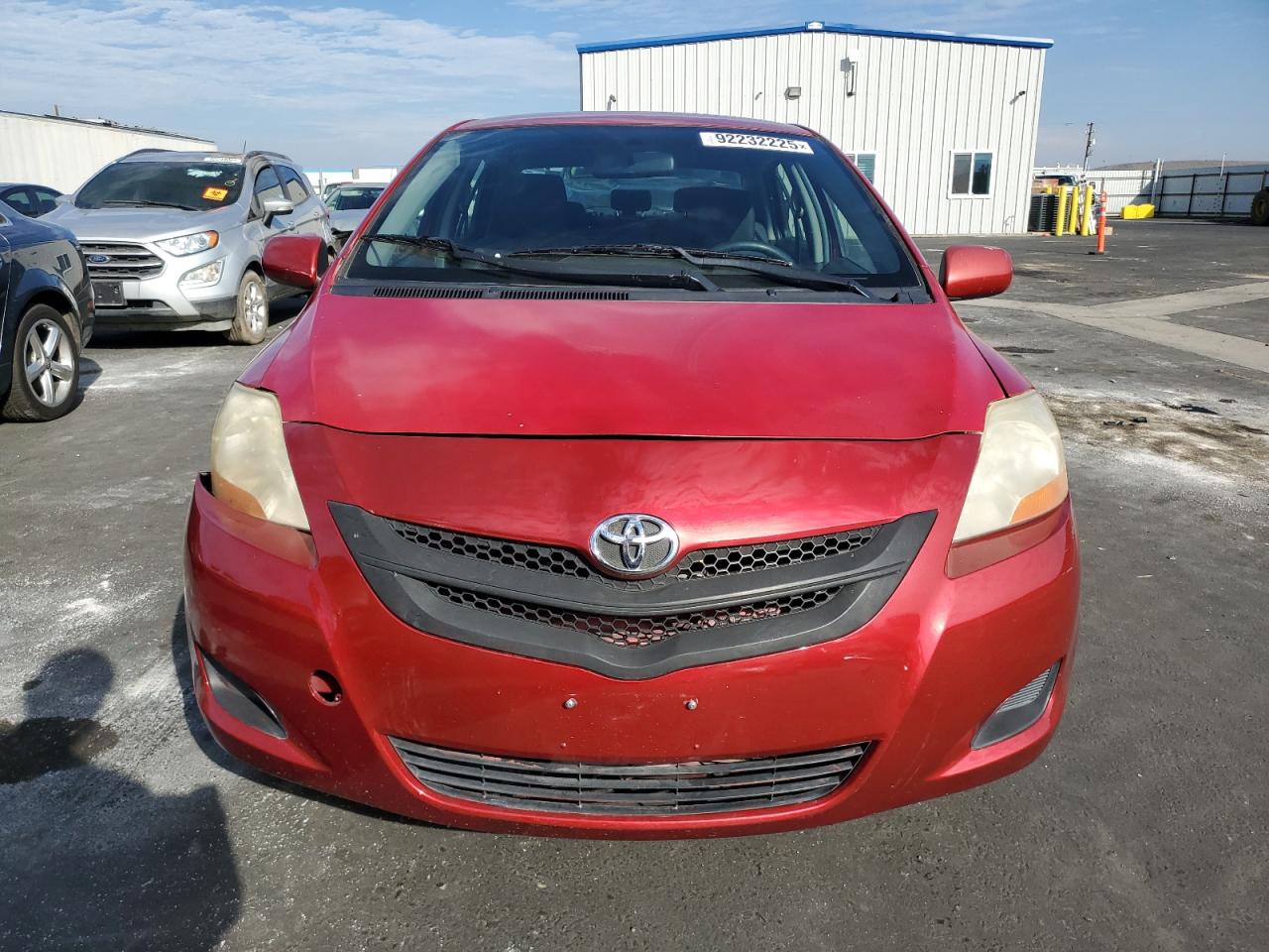 2008 Toyota Yaris Красный vin: JTDBT923181234214