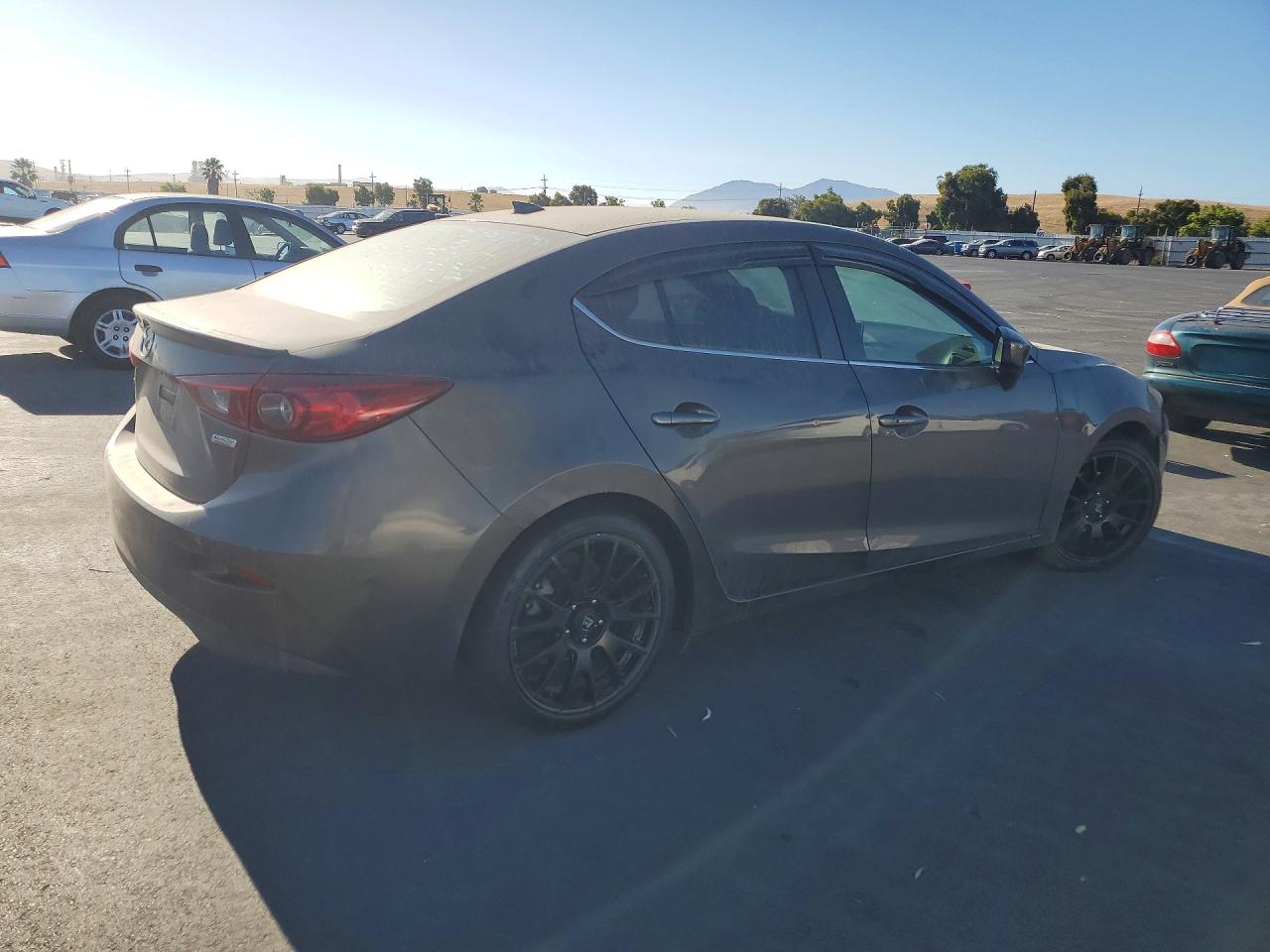 2015 Mazda 3 Gray vin: JM1BM1W73F1224650
