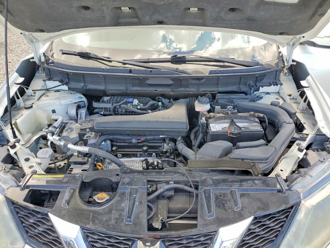 2015 Nissan Rogue Sv Белый vin: 5N1AT2MKXFC831429
