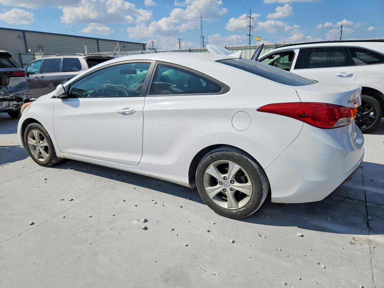 2013 Hyundai Elantra Coupe Gs White vin: KMHDH6AE4DU014386