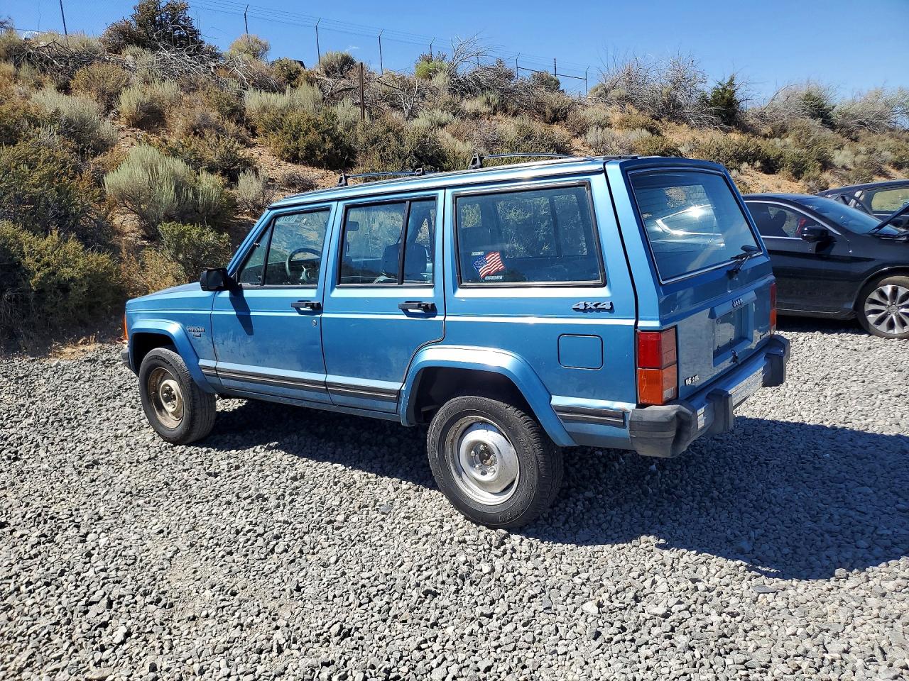 1986 Jeep Cherokee Pioneer Blue vin: 1JCWL782XGT145215