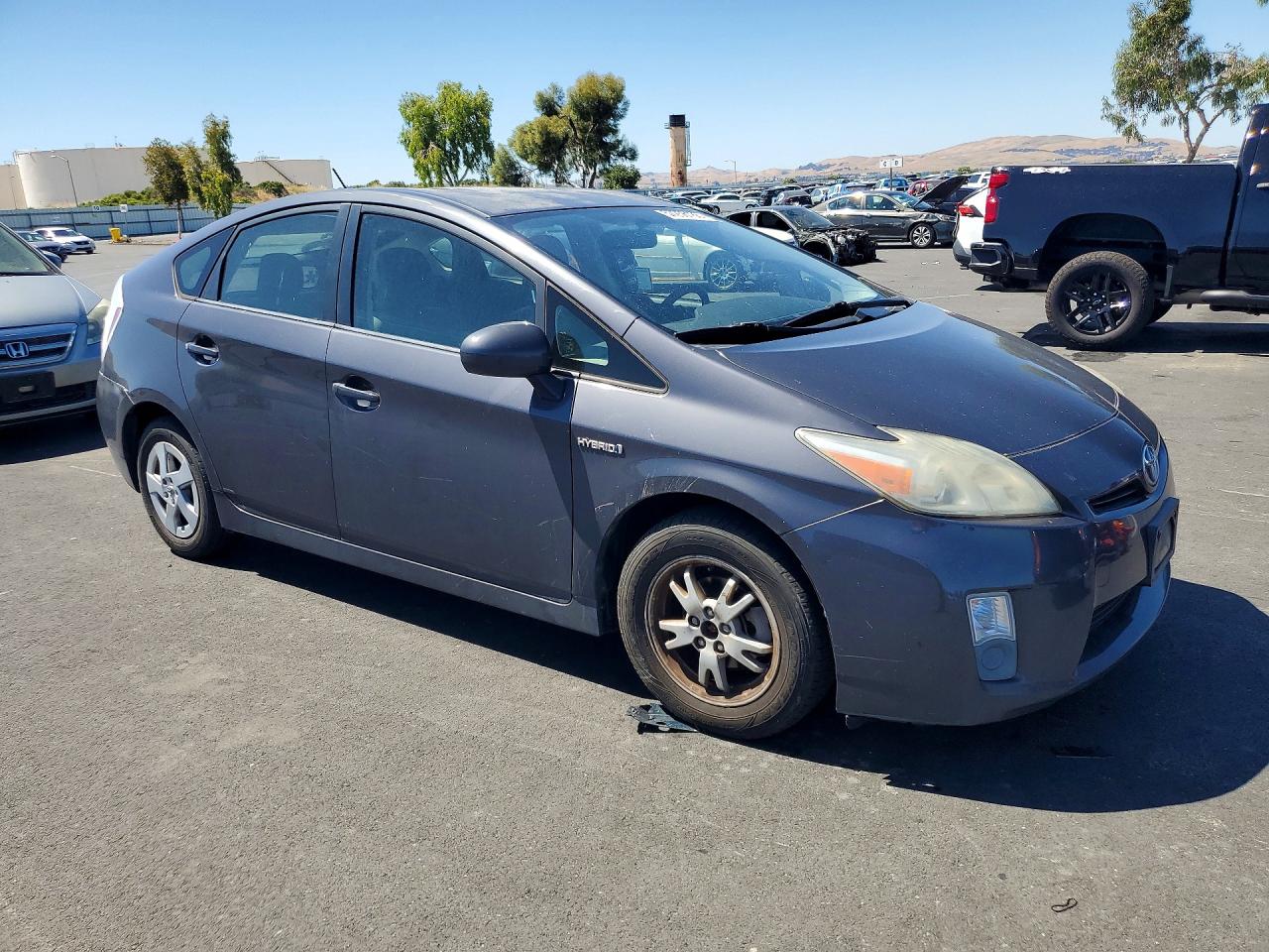 2011 Toyota Prius Two Gray vin: JTDKN3DU2B1364734