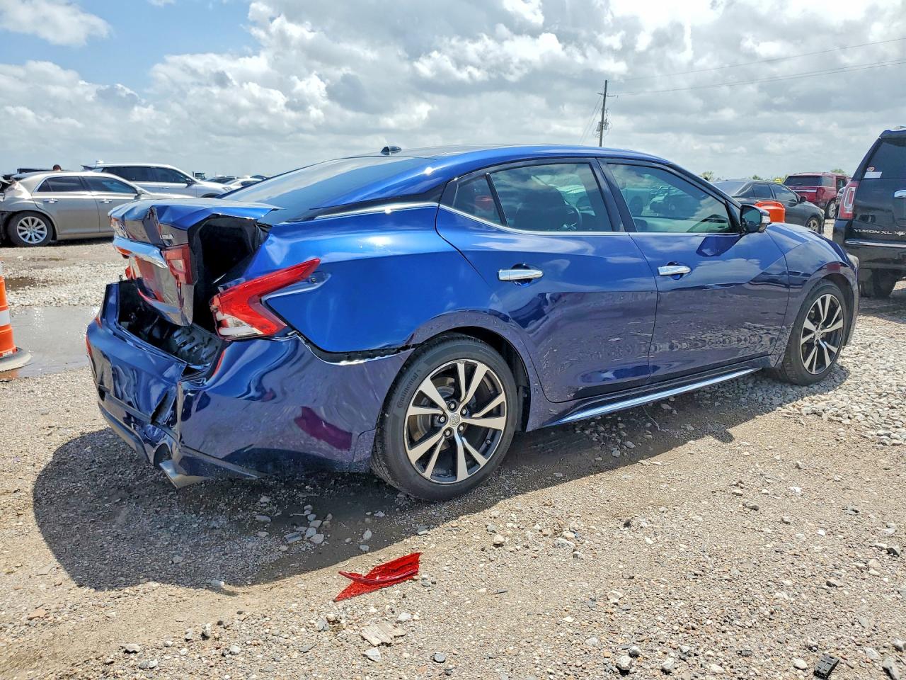 2017 Nissan Maxima Platinum Blue vin: 1N4AA6AP1HC430992