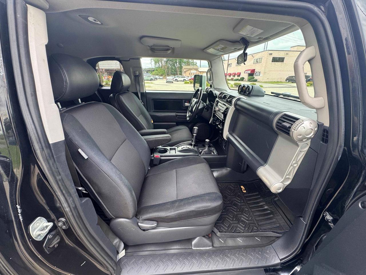 2008 Toyota Fj Cruiser Base Black vin: JTEBU11F58K032394
