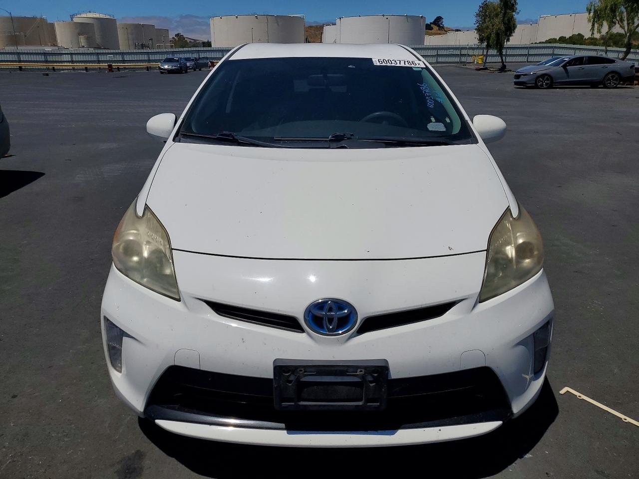 2013 Toyota Prius Two White vin: JTDKN3DU1D5603525