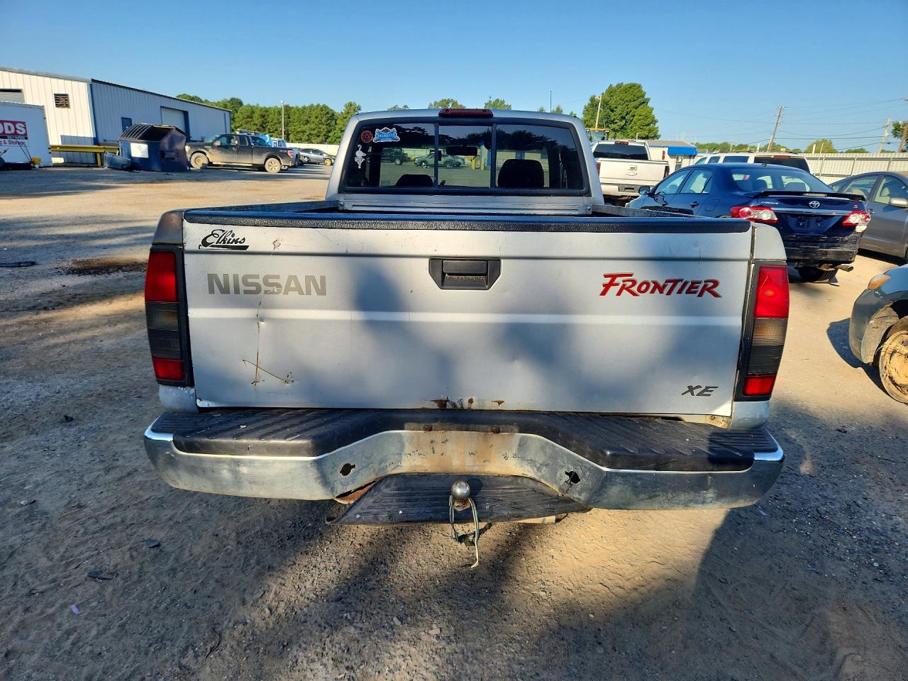 2000 Nissan Frontier Xe Серебряный vin: 1N6DD26S9YC414380
