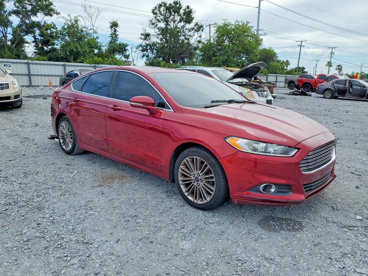 2015 Ford Fusion Se Burgundy vin: 3FA6P0HD3FR109919