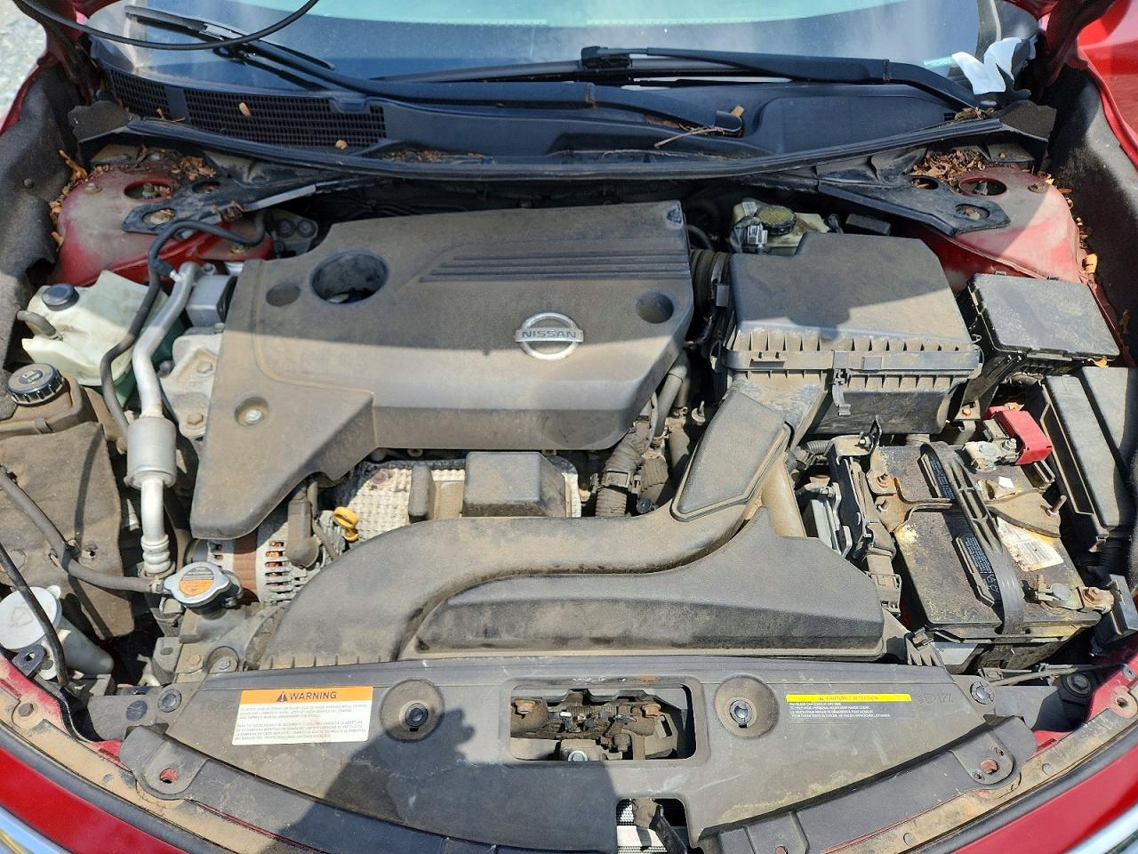 2013 Nissan Altima 2.5 Red vin: 1N4AL3AP5DC920273