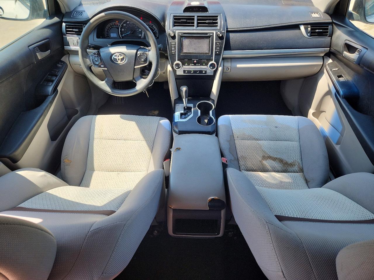 2012 Toyota Camry Le White vin: 4T1BF1FK2CU530971