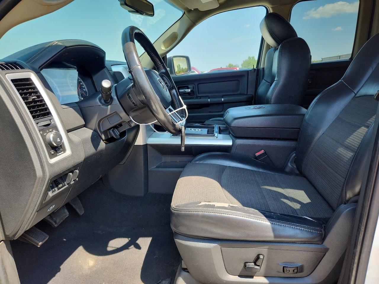 2012 Dodge Ram 1500 Sport White vin: 1C6RD7HT9CS105218