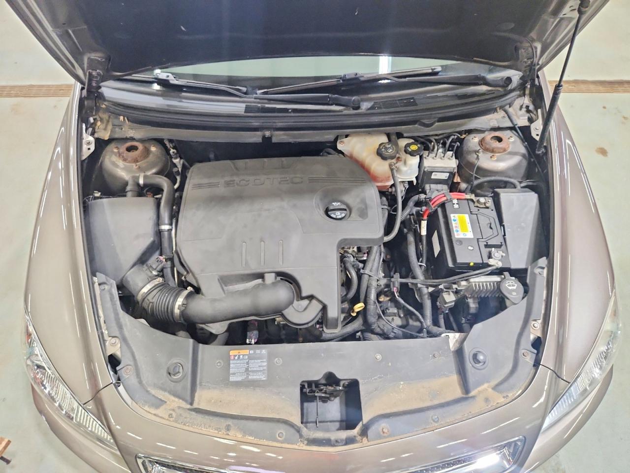 2011 Chevrolet Malibu Ls Золотой vin: 1G1ZB5E13BF120917