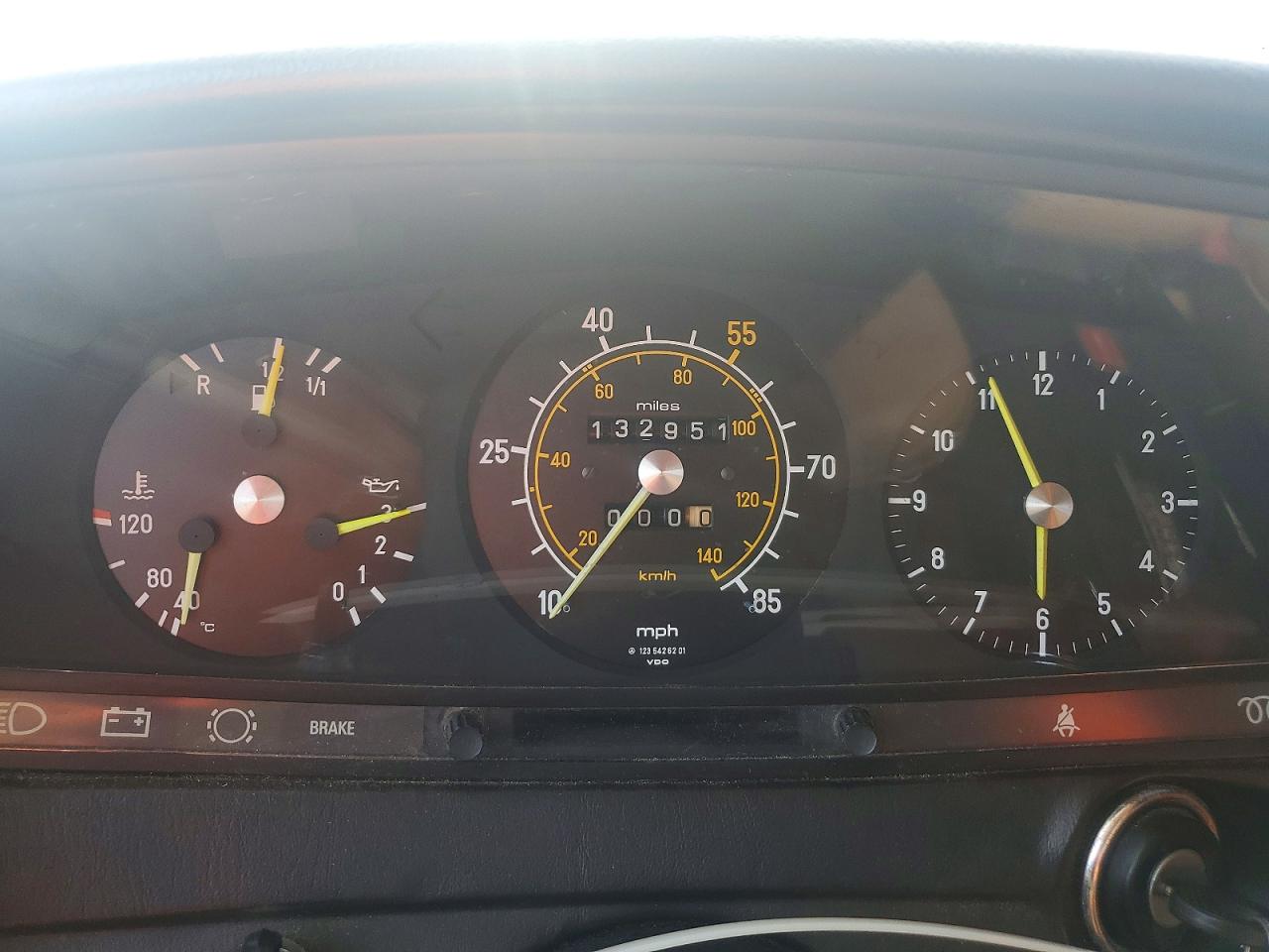 1980 Mercedes-benz 240 D Brown vin: 12312312161460
