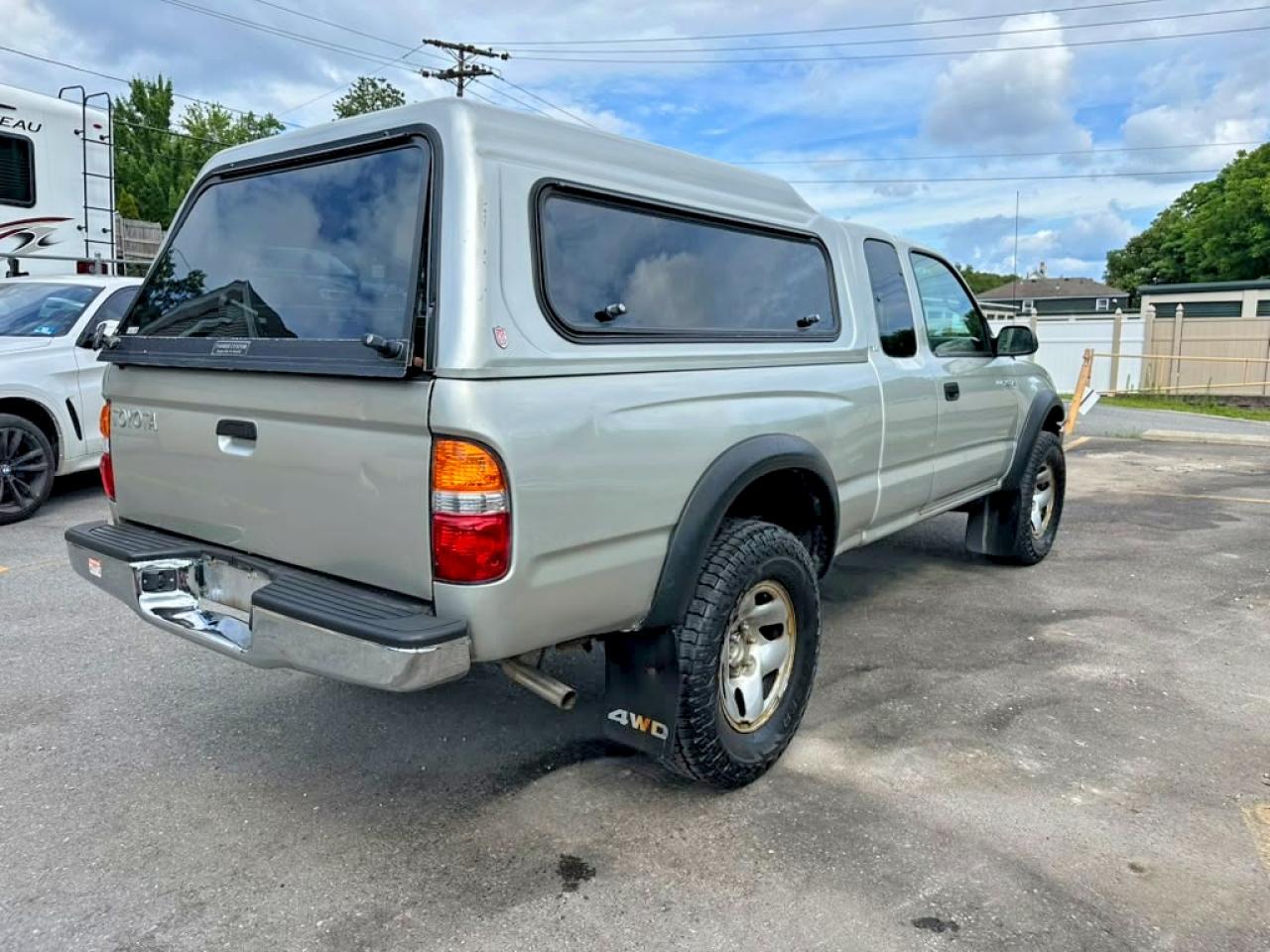 2004 Toyota Tacoma Xtracab Серебряный vin: 5TEWM72N74Z399611